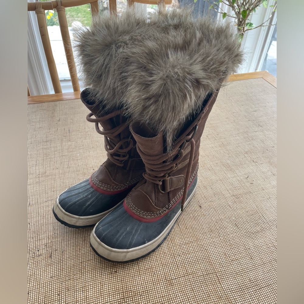 Sorel boots, Joan of Arc, brown size 9.5 women’s